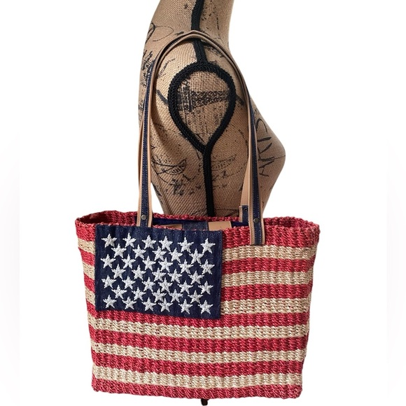 Amanda Smith American Flag Red White Blue Patriotic Straw Summer Beach Tote Bag - Picture 1 of 16